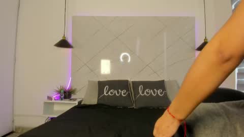 sarah_collens_ online show from 05-28-26, 12:46