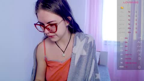 Snapshot of sarah_hs chatting on 01-19-26, 05:55 Sarah online show from 01-19-26, 05:55