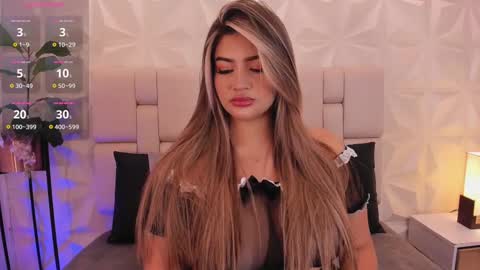 Snapshot of sarah_jacobbs chatting on 03-12-25, 11:31 online show from 03-12-25, 11:31