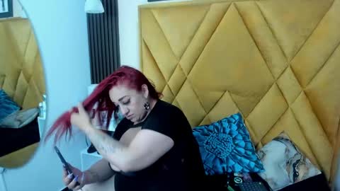 Sarah Moonx online show from 05-24-26, 06:57