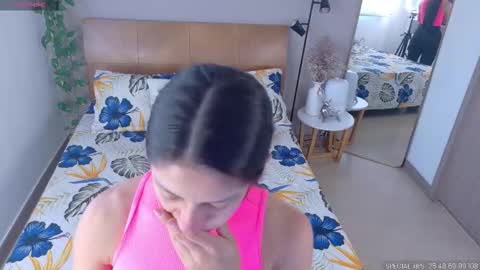 Snapshot of sarah_rayy chatting on 10-20-25, 08:20 sarah_rayy online show from 10-20-25, 08:20