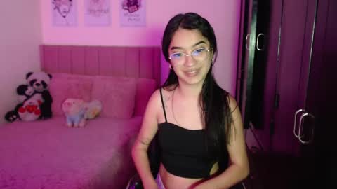 Snapshot of sarah_stone15 chatting on 02-21-25, 05:09 Sarah online show from 02-21-25, 05:09