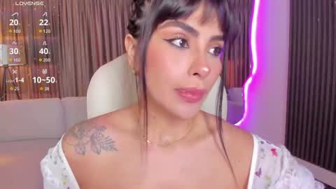 Sarah online show from 06-28-26, 02:12
