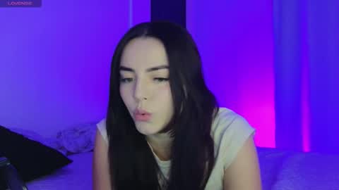 - next broadcast 28 nov  7 pm Col online show from 11-21-25, 04:11