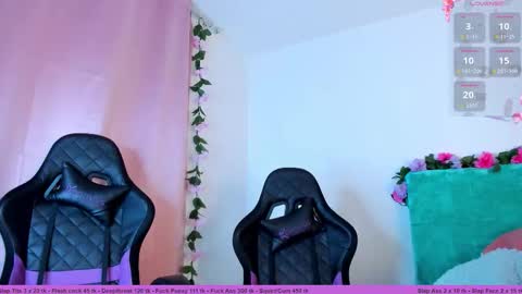 Sarah  Zack online show from 12-17-25, 06:58