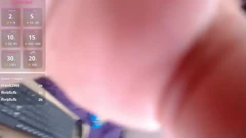 Snapshot of sarahbowiie chatting on 11-11-25, 04:12 SarahBowiie online show from 11-11-25, 04:12