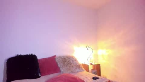 Sarah and Erik online show from 10-28-25, 01:53