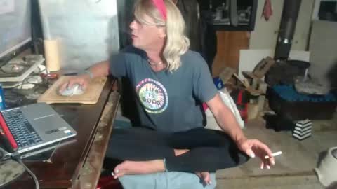 Snapshot of sarahhampton chatting on 03-06-26, 02:19 CdSissySarah online show from 03-06-26, 02:19