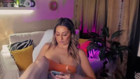 Divine Sarah NONUDE model online show from 05-16-26, 04:28