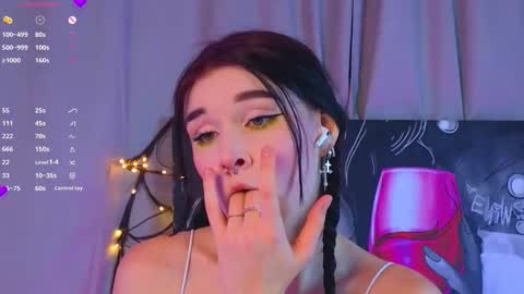 Sarah  online show from 11-16-25, 08:14