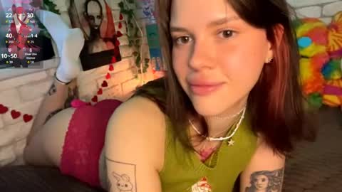 Snapshot of sarahhunnye chatting on 05-01-26, 01:43 Sarah online show from 05-01-26, 01:43