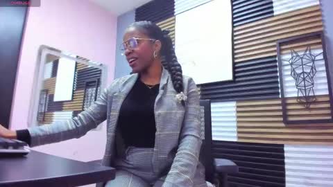 Sarahi pusey online show from 05-12-26, 01:30