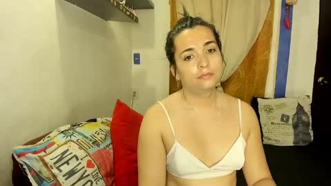  SARAHJEY     online show from 06-22-26, 04:59
