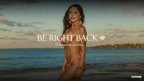 Snapshot of sarahmantovanii chatting on 03-19-26, 06:45 SarahM online show from 03-19-26, 06:45