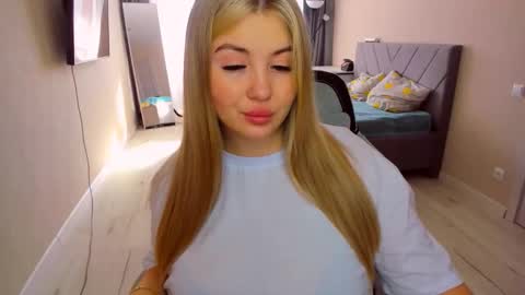 Sarah online show from 03-23-26, 11:36