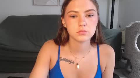SarahxOliver online show from 07-08-26, 02:21
