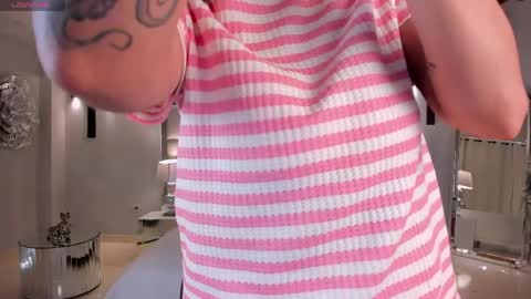 Sarah  independent model online show from 05-31-26, 05:31