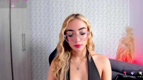 Sara jones   online show from 03-14-26, 01:16