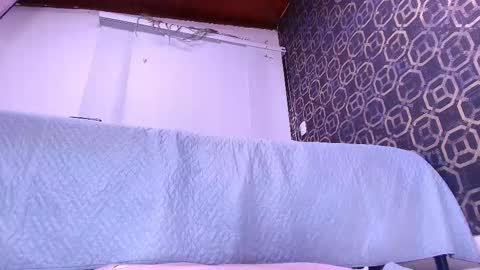 Sara  online show from 10-23-25, 11:53