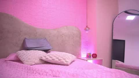 Sara  online show from 04-16-26, 11:55