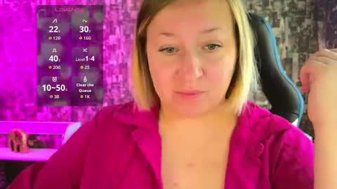 Sara online show from 06-17-26, 05:21
