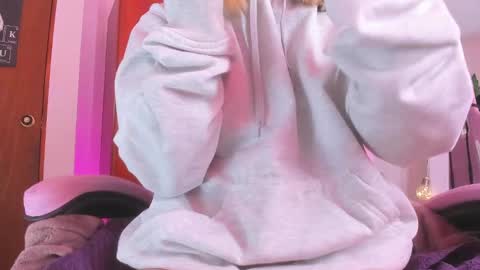 sara  online show from 02-11-25, 09:56