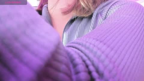 Snapshot of saralolo420 chatting on 02-11-26, 12:48 sara online show from 02-11-26, 12:48