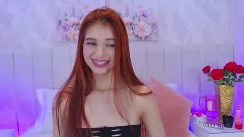 Snapshot of saralugo chatting on 06-25-26, 08:02 Sara Lugo online show from 06-25-26, 08:02