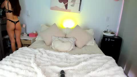 Sara Martinez online show from 06-20-26, 01:25