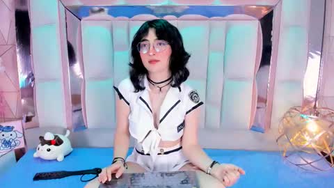 sara  online show from 09-20-25, 06:03