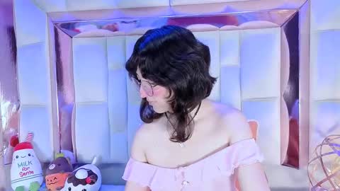 Snapshot of saramartini2 chatting on 03-06-26, 06:21 sara online show from 03-06-26, 06:21