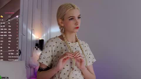 saramist online show from 10-29-25, 01:41