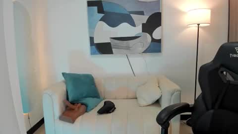 I am Sara  online show from 02-06-26, 08:56