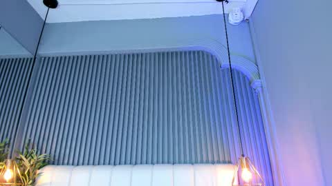 Snapshot of sarariley_ chatting on 12-03-25, 10:41 Sara online show from 12-03-25, 10:41