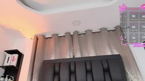 Snapshot of sararoy_ chatting on 06-09-26, 10:54 Sara online show from 06-09-26, 10:54
