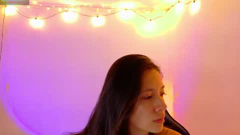 Snapshot of sarasavaagee chatting on 07-16-26, 11:38 Sara online show from 07-16-26, 11:38