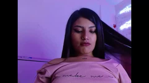 sarastonesx online show from 03-10-25, 04:28