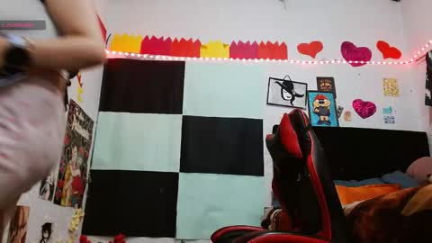 Sara Jimenez online show from 04-16-26, 04:35