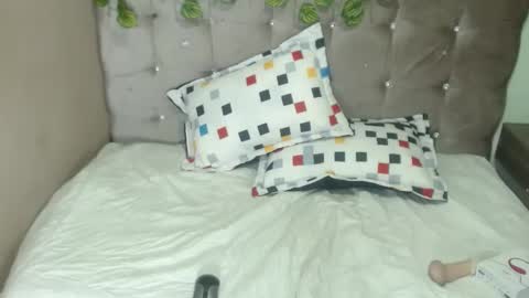 saray_hot202cl online show from 12-29-24, 08:55