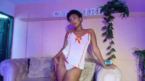 Snapshot of saray_mardez chatting on 01-22-25, 03:29 Saray Mardez online show from 01-22-25, 03:29