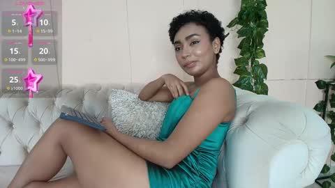Snapshot of saray_mardez chatting on 02-21-25, 04:16 Saray Mardez online show from 02-21-25, 04:16