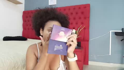 Snapshot of saray_mardez chatting on 09-23-25, 12:08 Saray Mardez online show from 09-23-25, 12:08