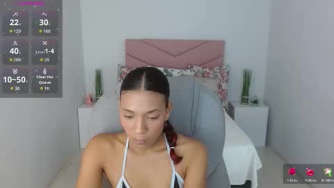 Saray Vega online show from 10-25-25, 07:41