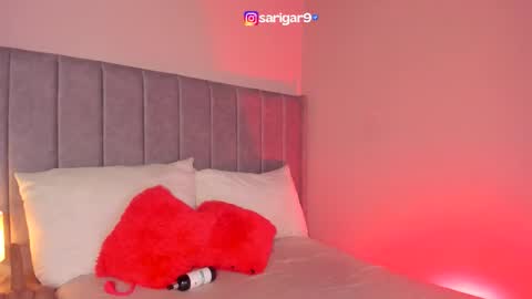 Sara Garcia online show from 10-31-25, 04:57