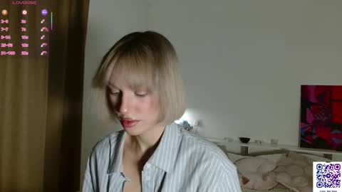 Your Selena 3 online show from 02-10-26, 02:59