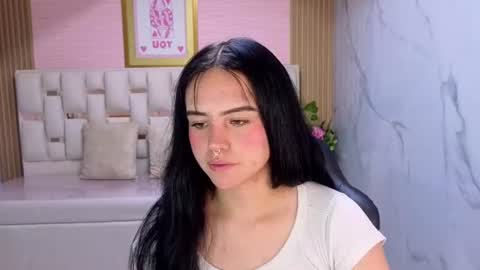 Sara  online show from 06-17-26, 03:09