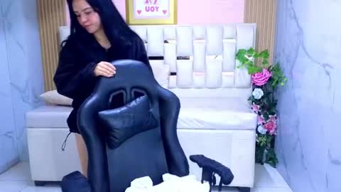 Sara  online show from 07-14-26, 10:21