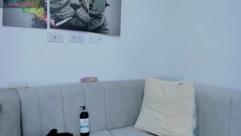  Sara Cute  online show from 01-01-25, 05:43