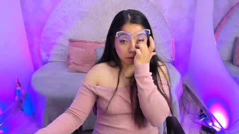 Sara online show from 04-09-26, 06:19