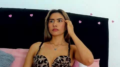 Snapshot of sarita_jones23 chatting on 02-22-25, 03:45 sarita_jones23 online show from 02-22-25, 03:45